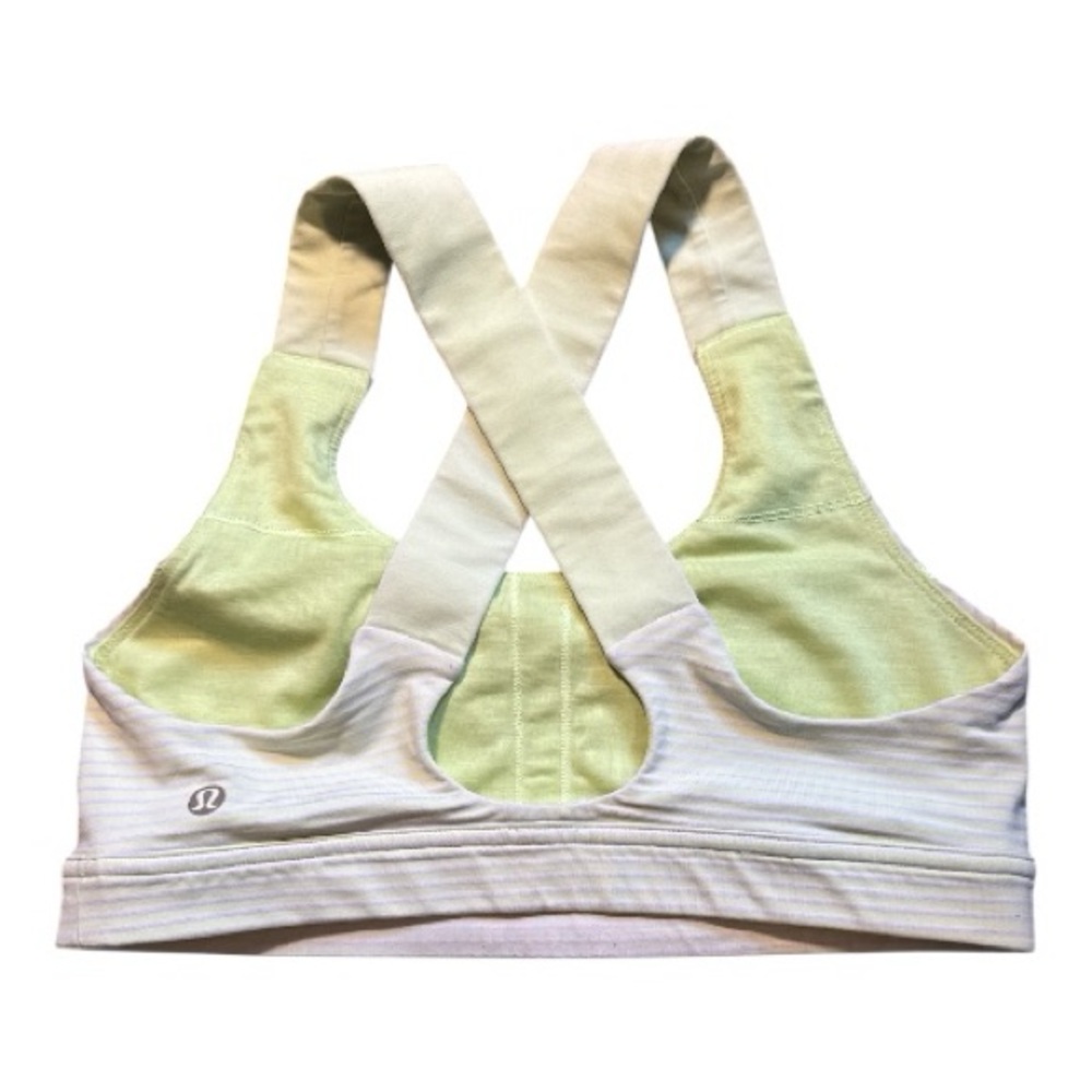 lululemon athletica Light Green Sports Bra size 6 - Picture 2 of 2